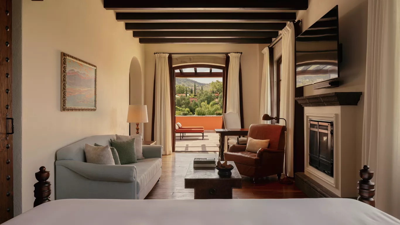 ROSEWOOD. Suite colonial con terraza